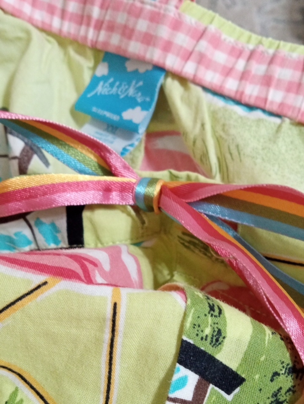 Vintage Women's Nick And Nora Flamingo Print Pajama Pants - Pink on Light Green - Picture 5 of 5